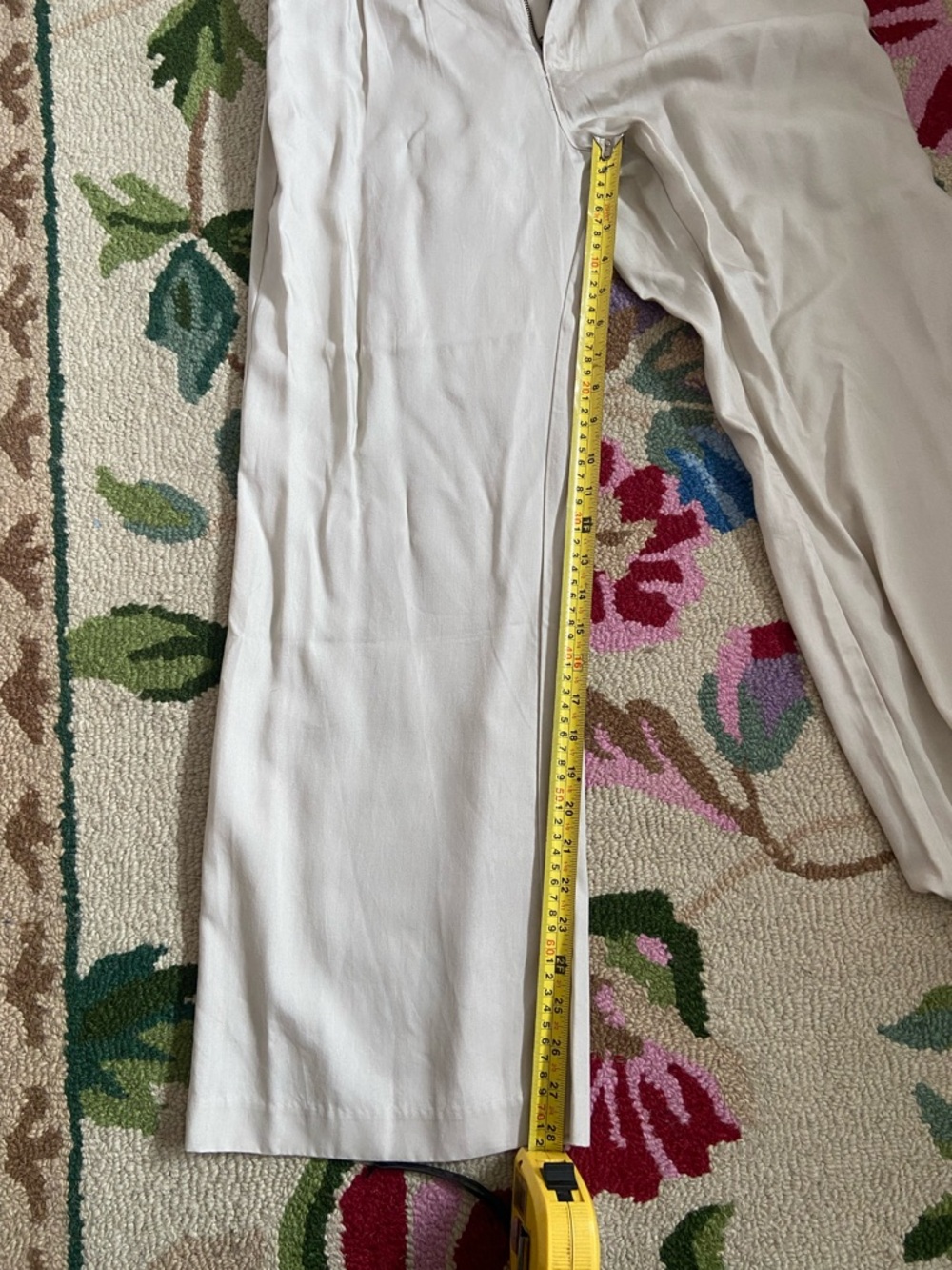Abercrombie & Fitch Sloane Tailored Wide Leg Pants in Off White - Picture 5 of 5